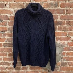 Men’s Navy Turtleneck Sweater Size Medium